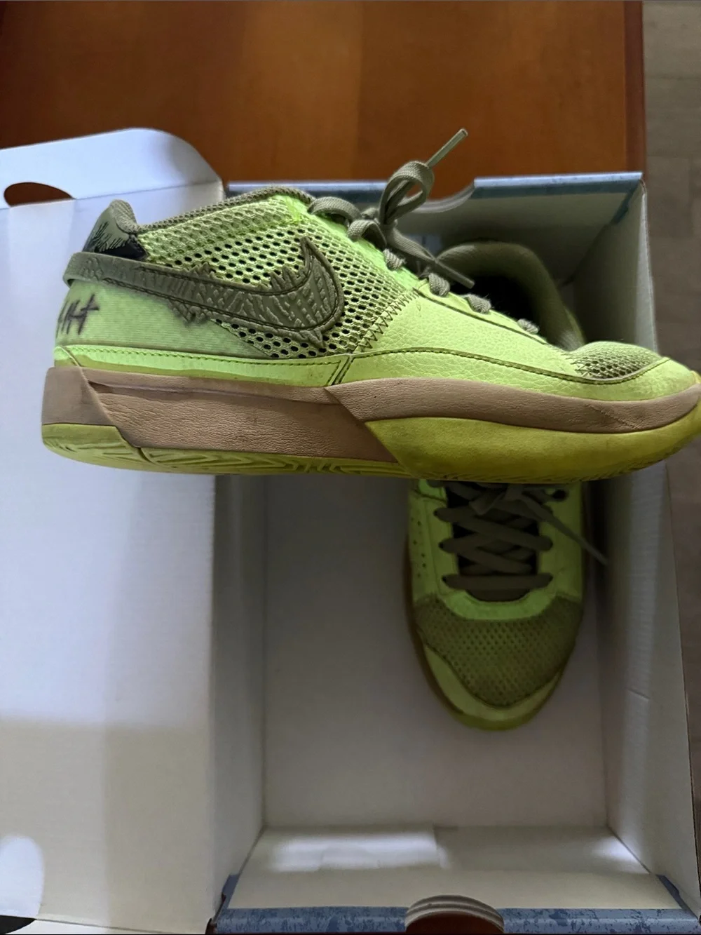 Nike Lime Blast / Oil Green / Black Kids Sneakers (Youth)